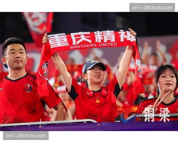 陈纯新推射空门扩大优势 铜梁龙客场两球领先卫冕冠军